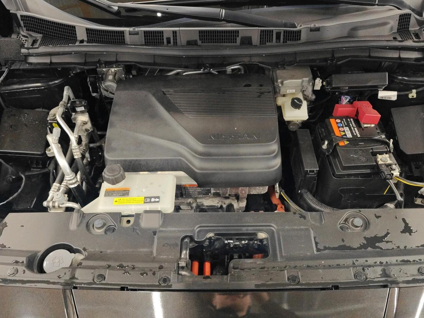 NISSAN LEAF 2023