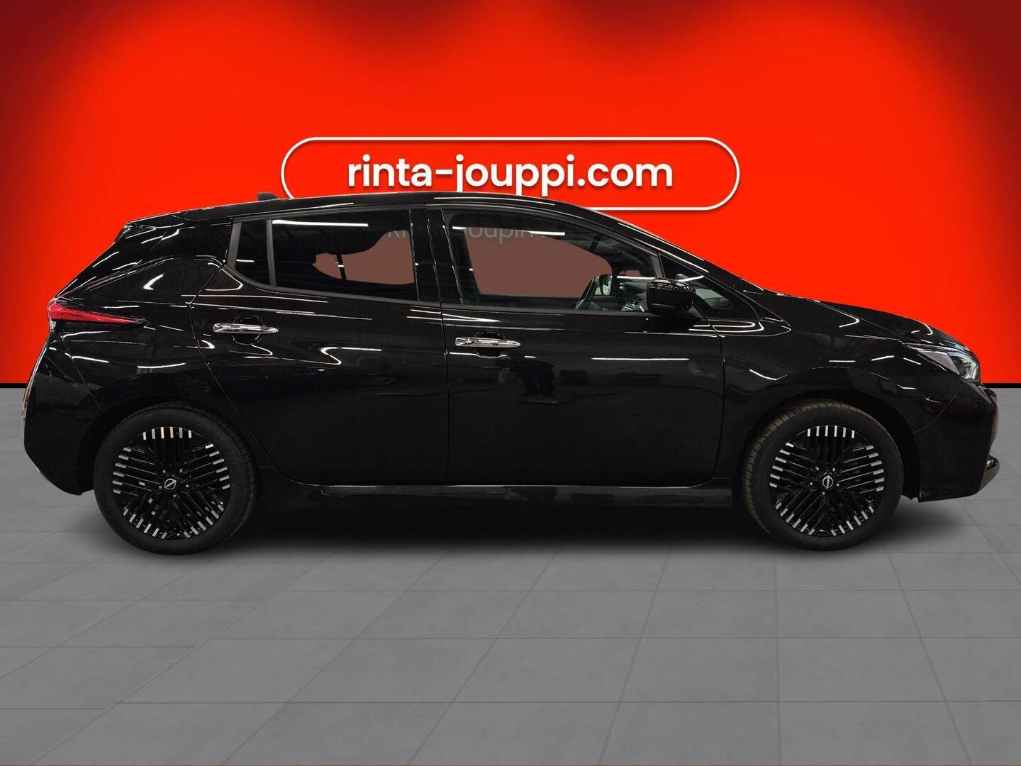 NISSAN LEAF 2023