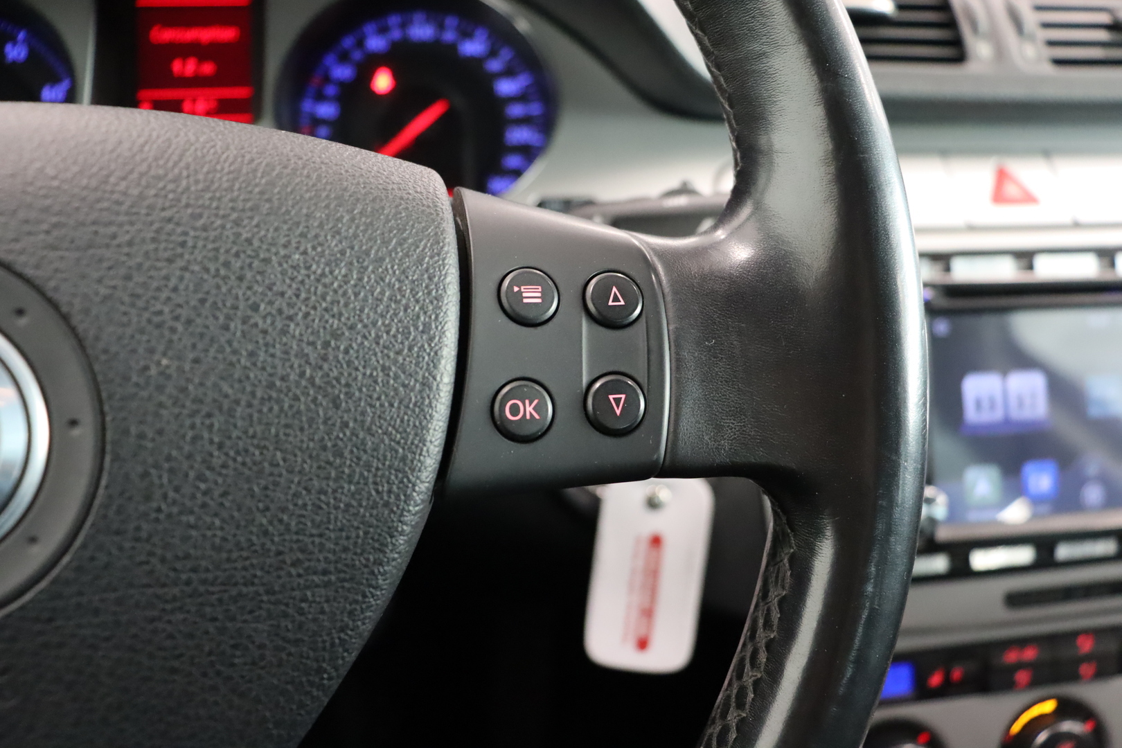 VOLKSWAGEN Passat 2008