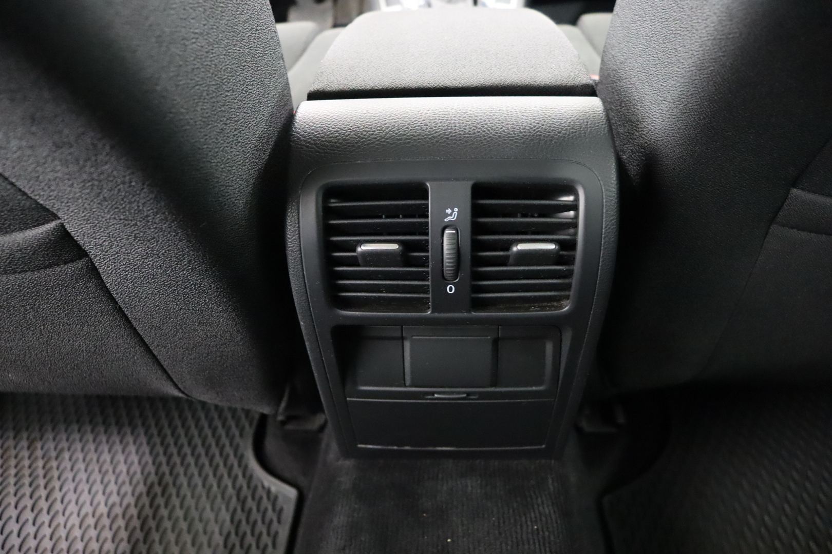 VOLKSWAGEN Passat 2008