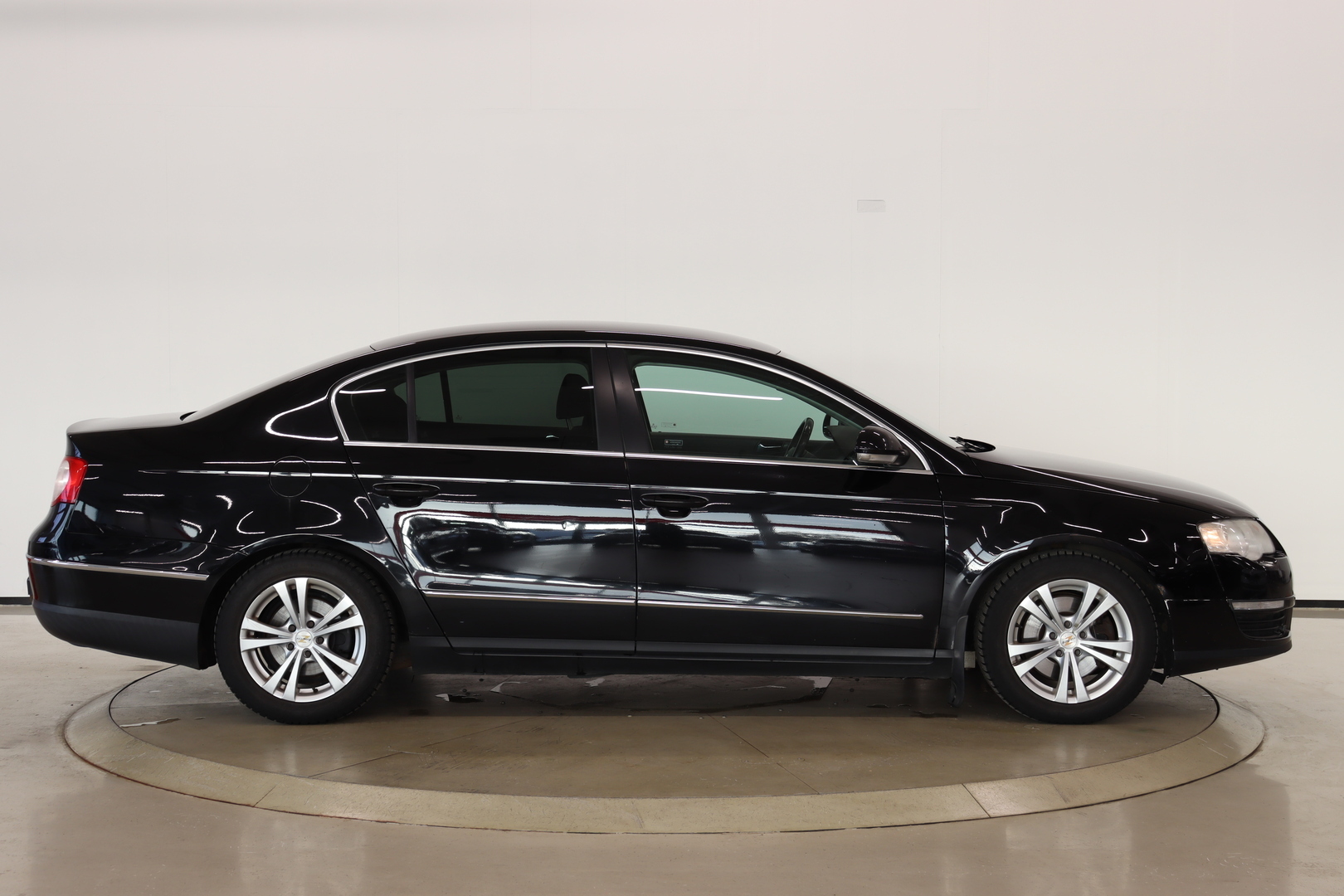 VOLKSWAGEN Passat 2008