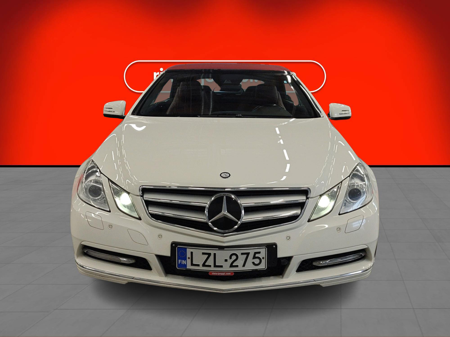 MERCEDES-BENZ E 2011