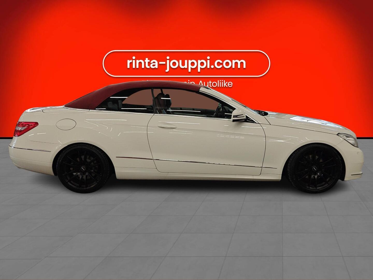 MERCEDES-BENZ E 2011