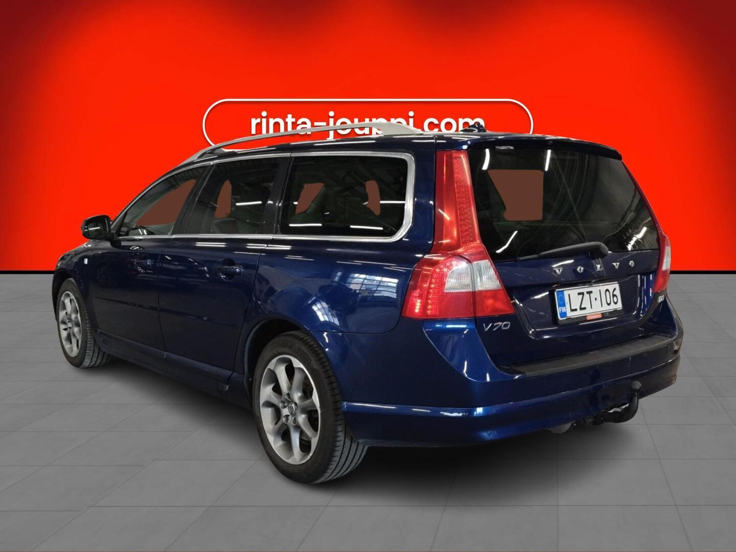 VOLVO V70 2011