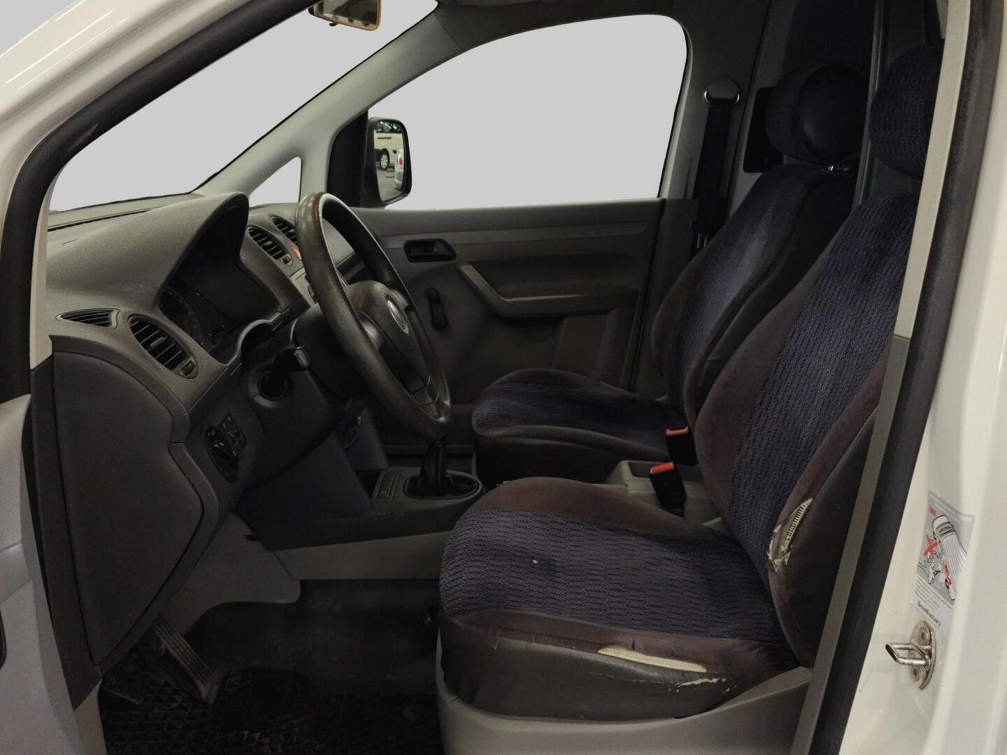 VOLKSWAGEN Caddy 2010