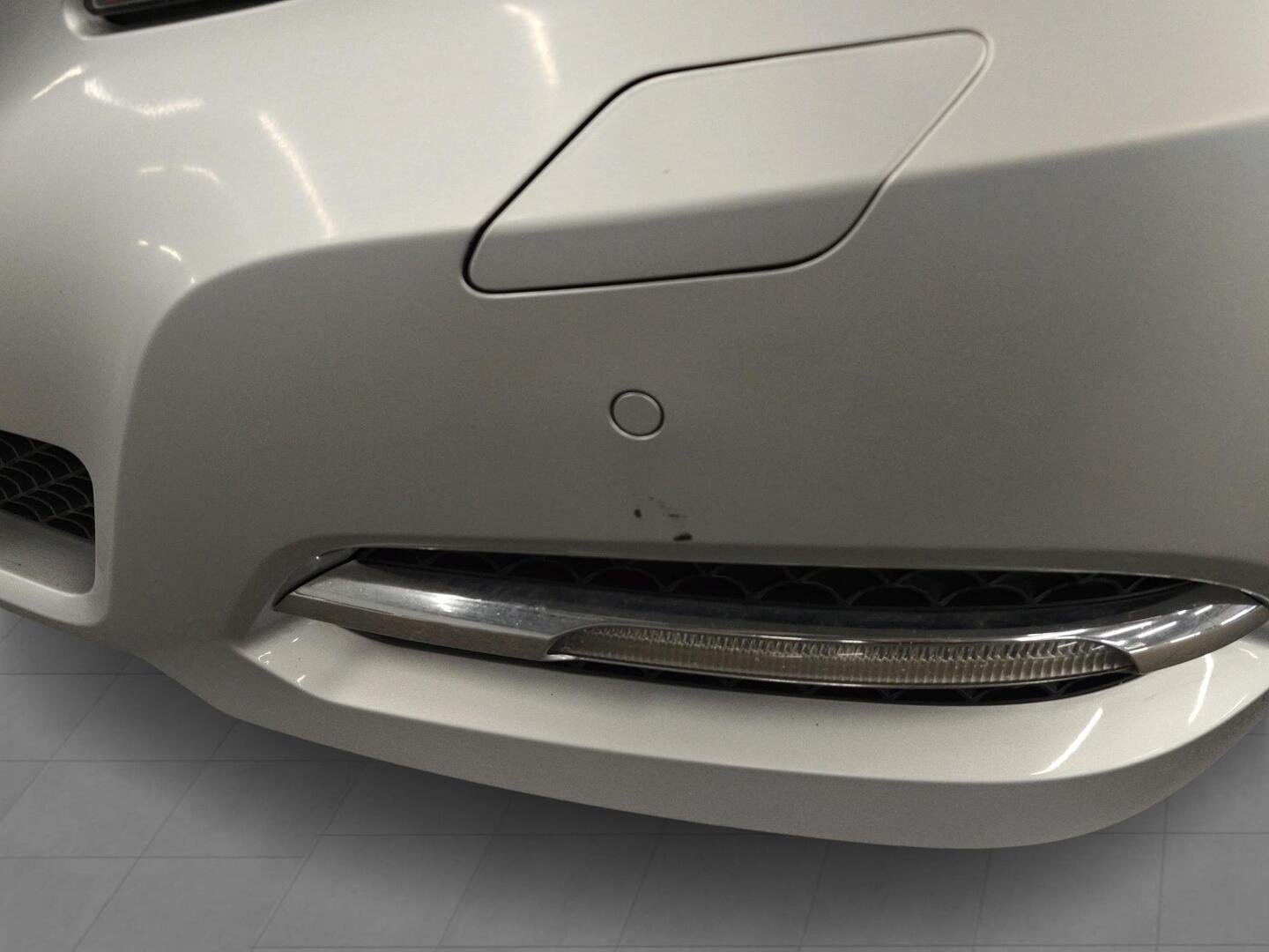 MERCEDES-BENZ E 2010