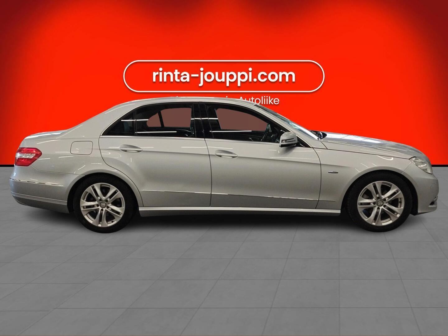 MERCEDES-BENZ E 2010