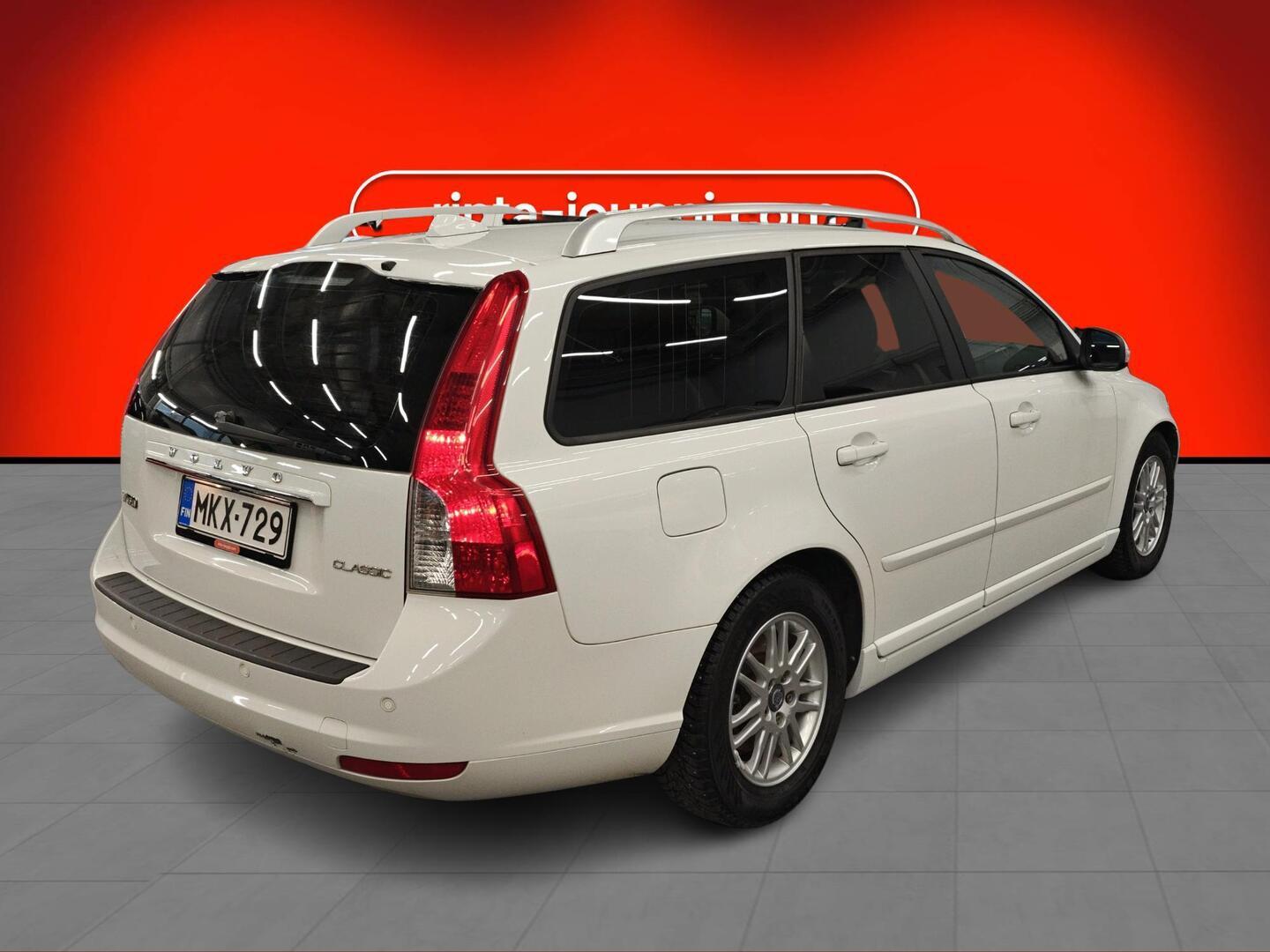 VOLVO V50 2012