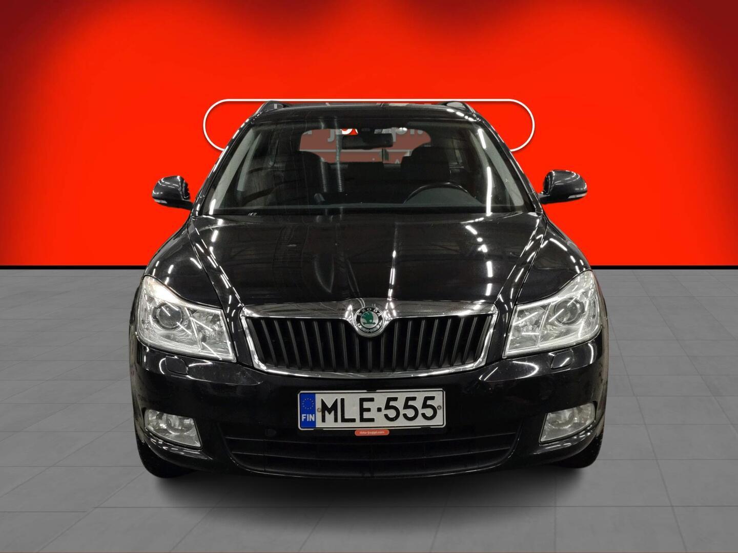 SKODA Octavia 2013