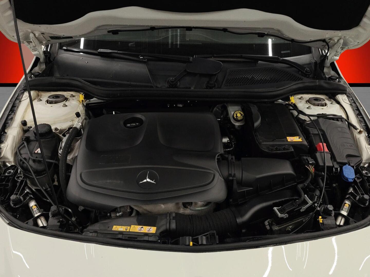 MERCEDES-BENZ CLA 2014