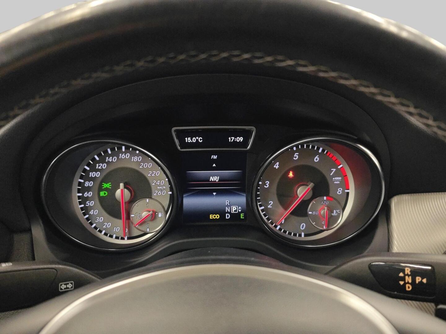 MERCEDES-BENZ CLA 2014