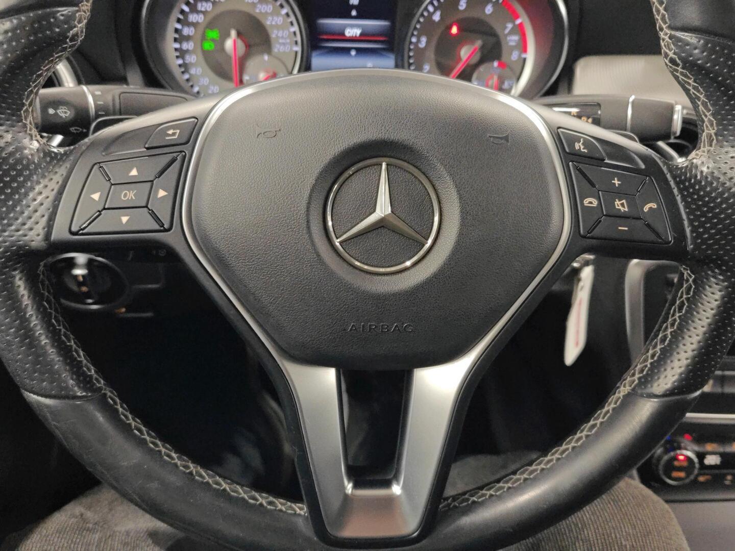 MERCEDES-BENZ CLA 2014