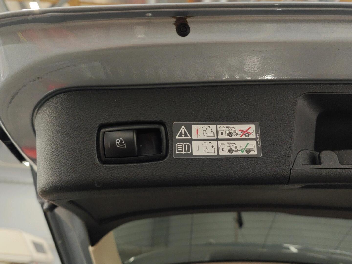 MERCEDES-BENZ GLE 2016