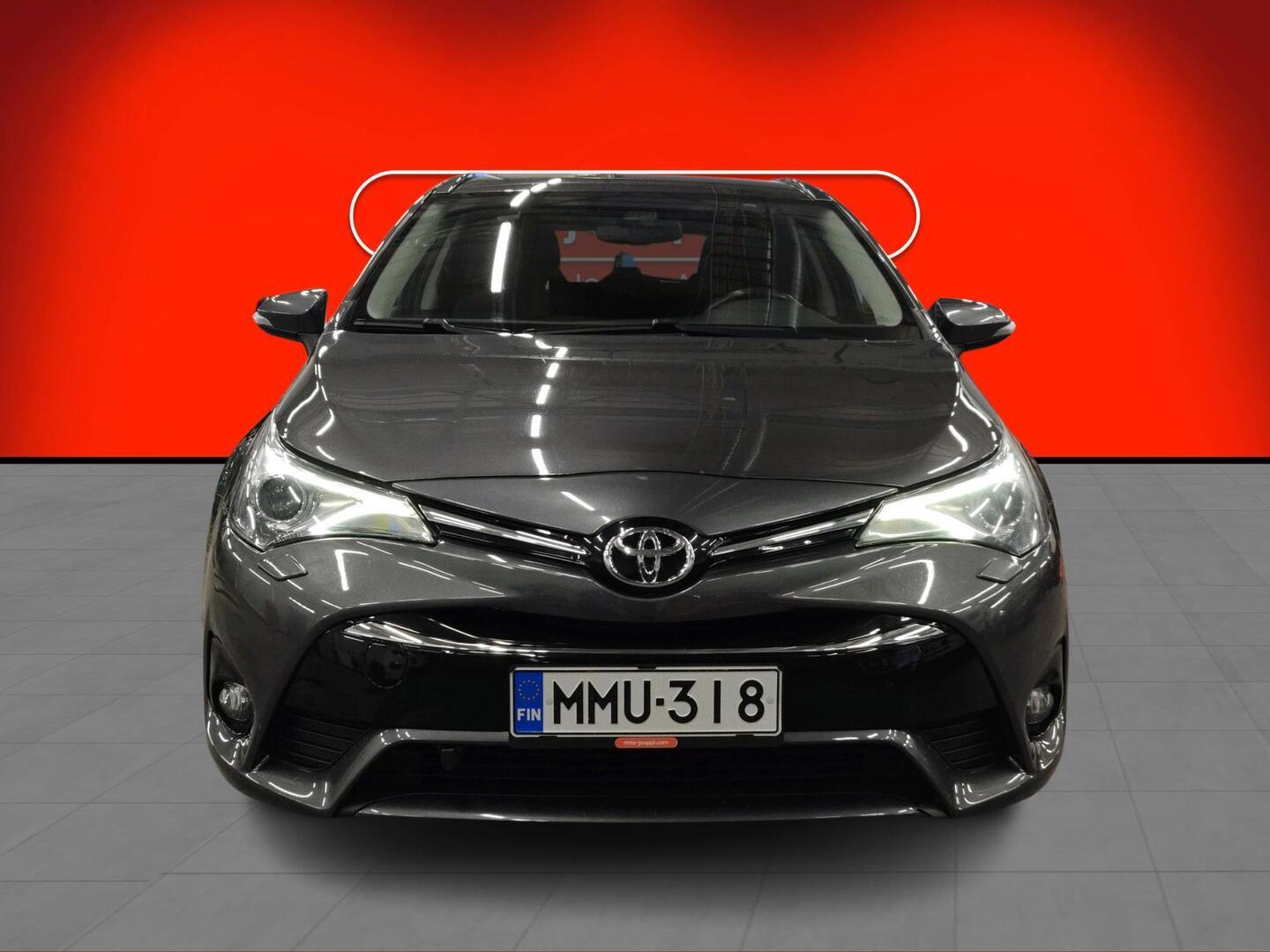 TOYOTA Avensis 2017