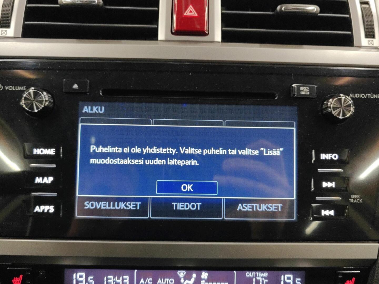 SUBARU Outback 2016