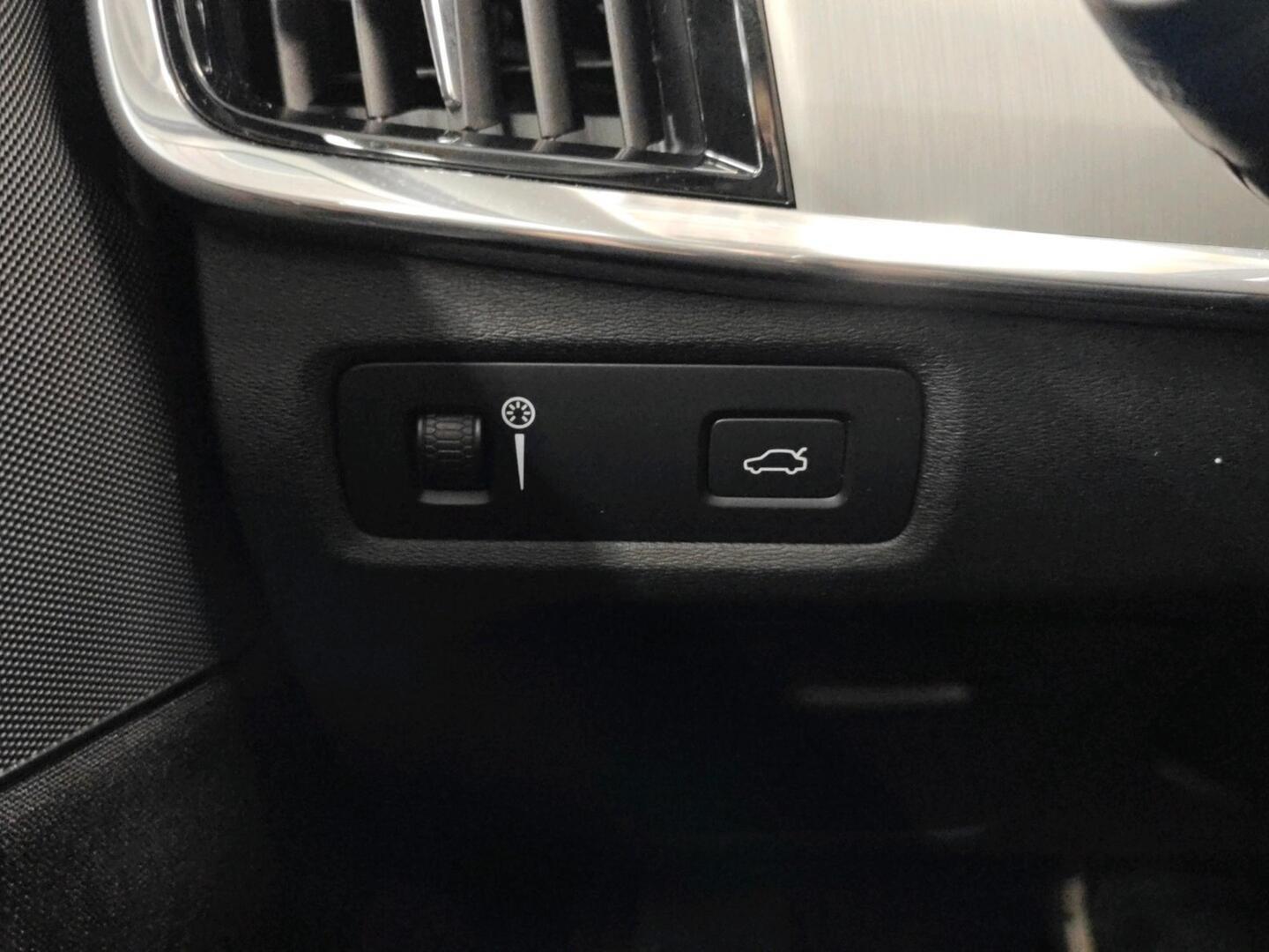 VOLVO V90 2018