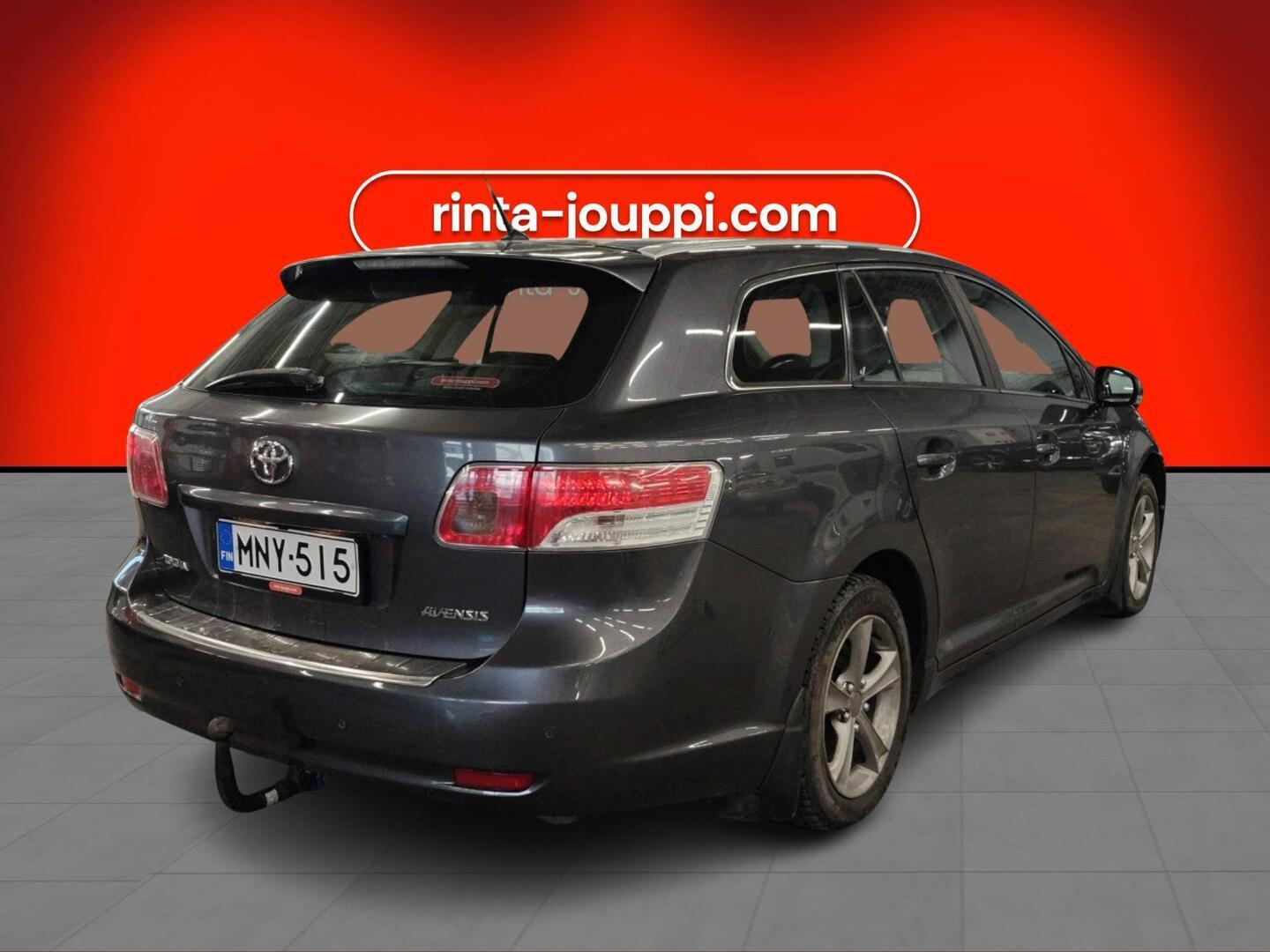 TOYOTA Avensis 2010