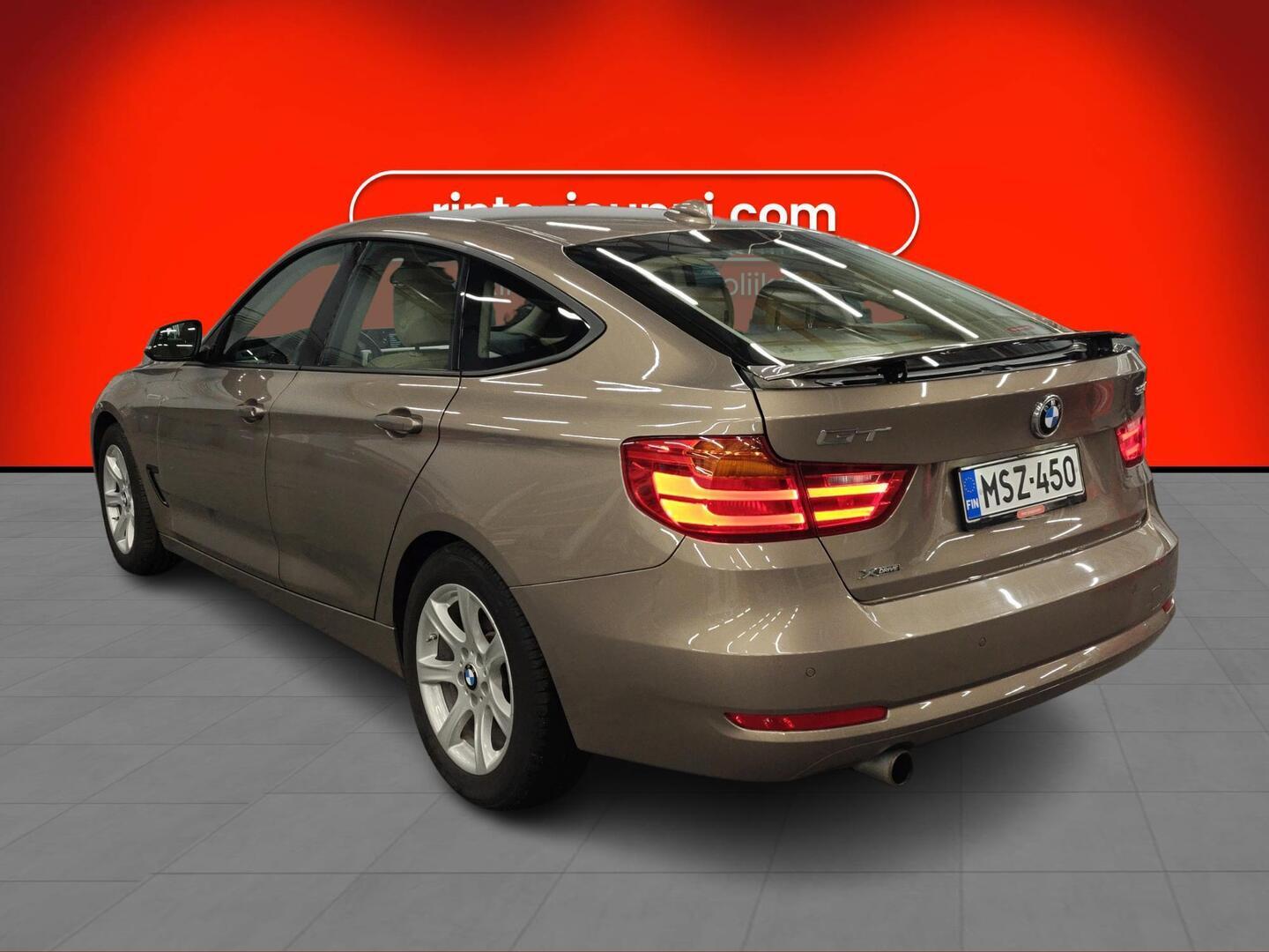 BMW 320 Gran Turismo 2016