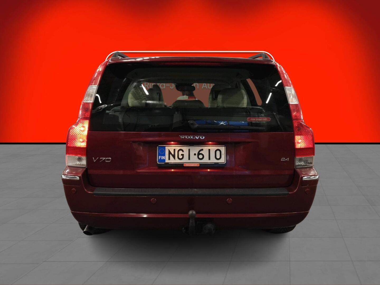 VOLVO V70 2005