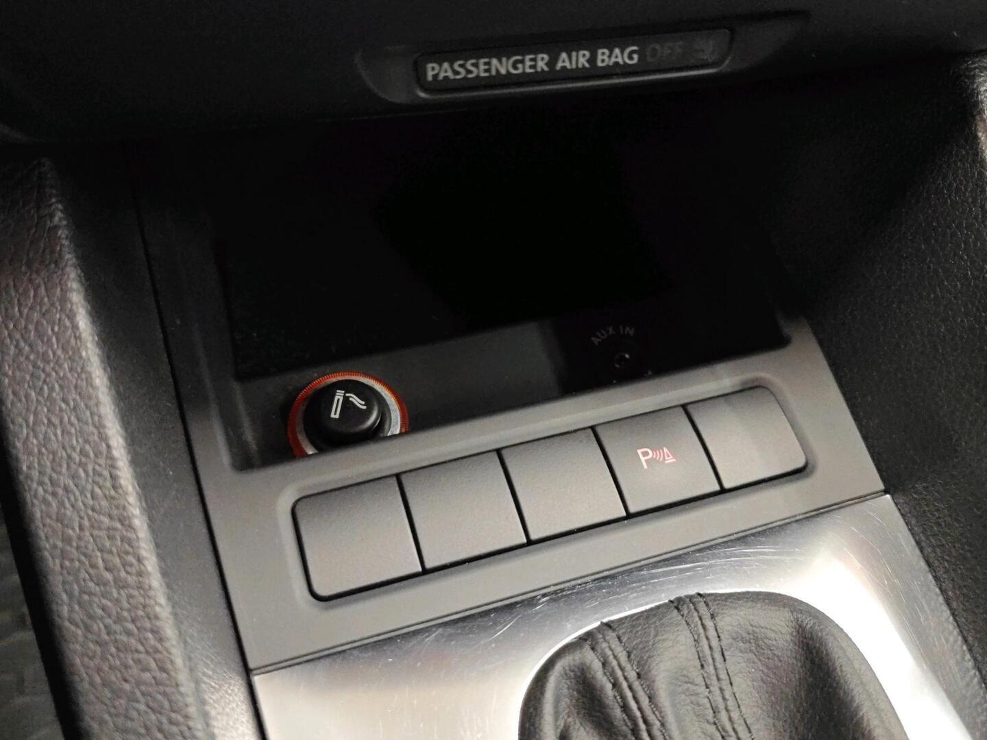 VOLKSWAGEN Jetta 2011