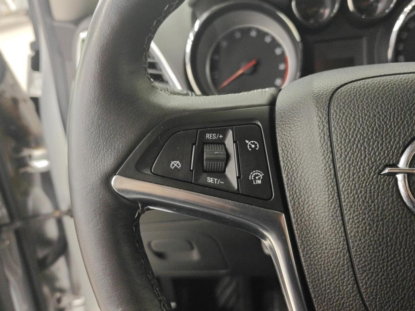 OPEL Mokka 2014