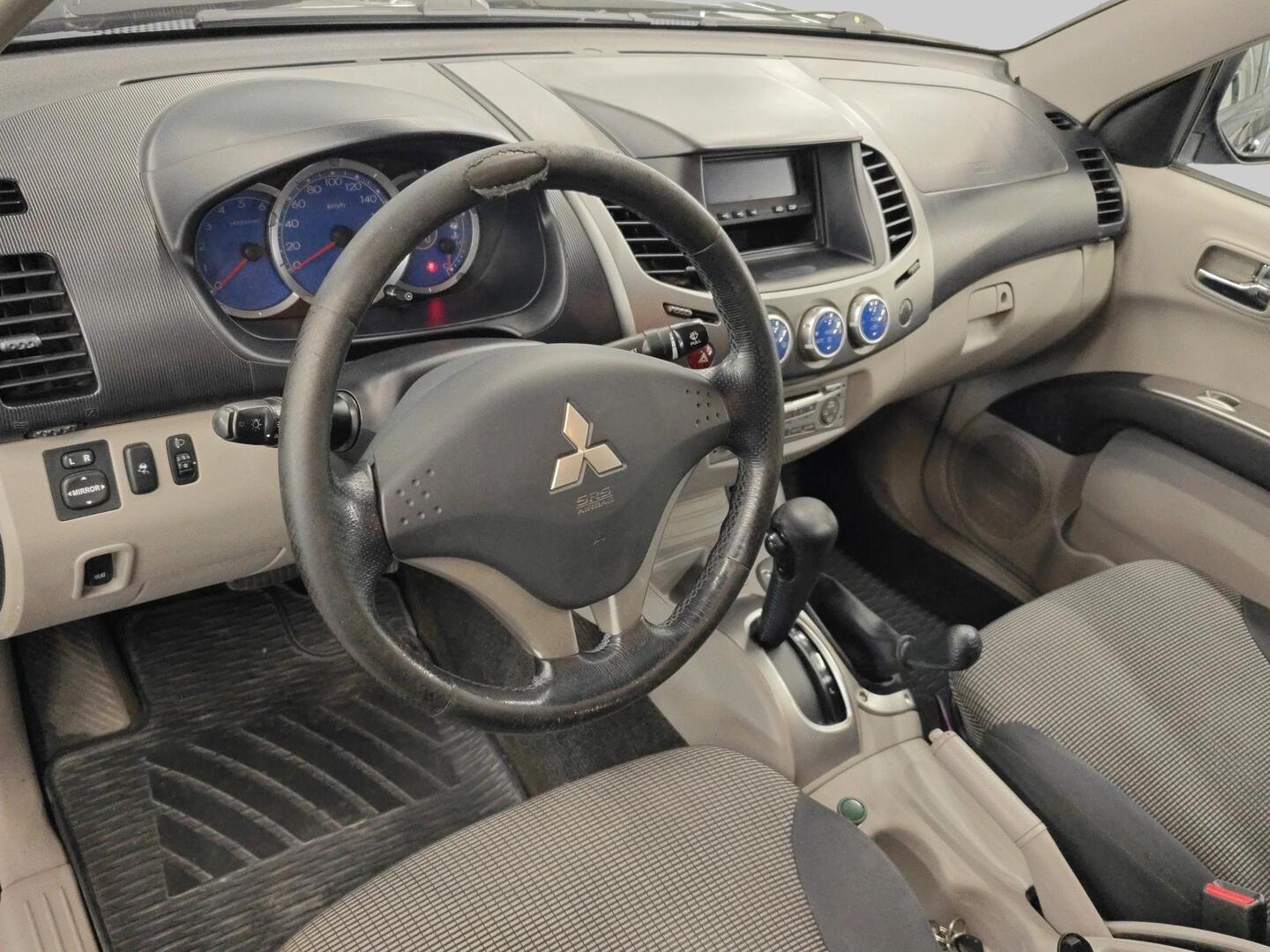 MITSUBISHI L200 2007