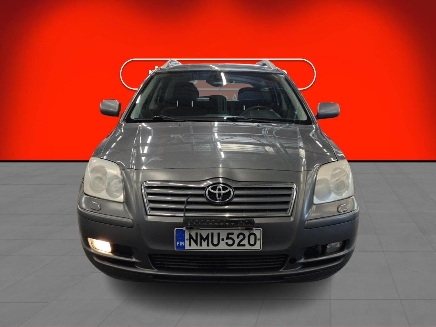 TOYOTA Avensis 2004