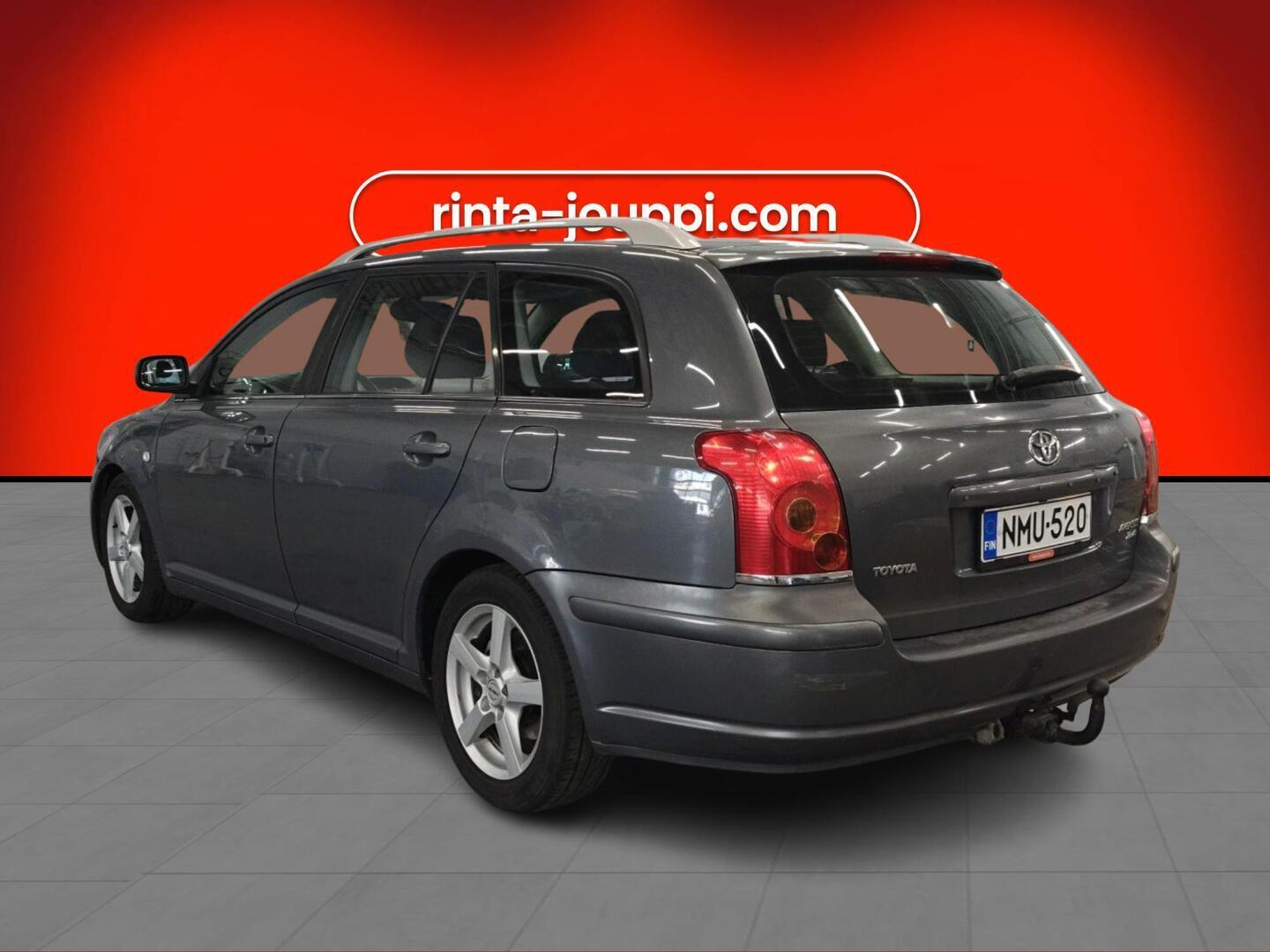 TOYOTA Avensis 2004