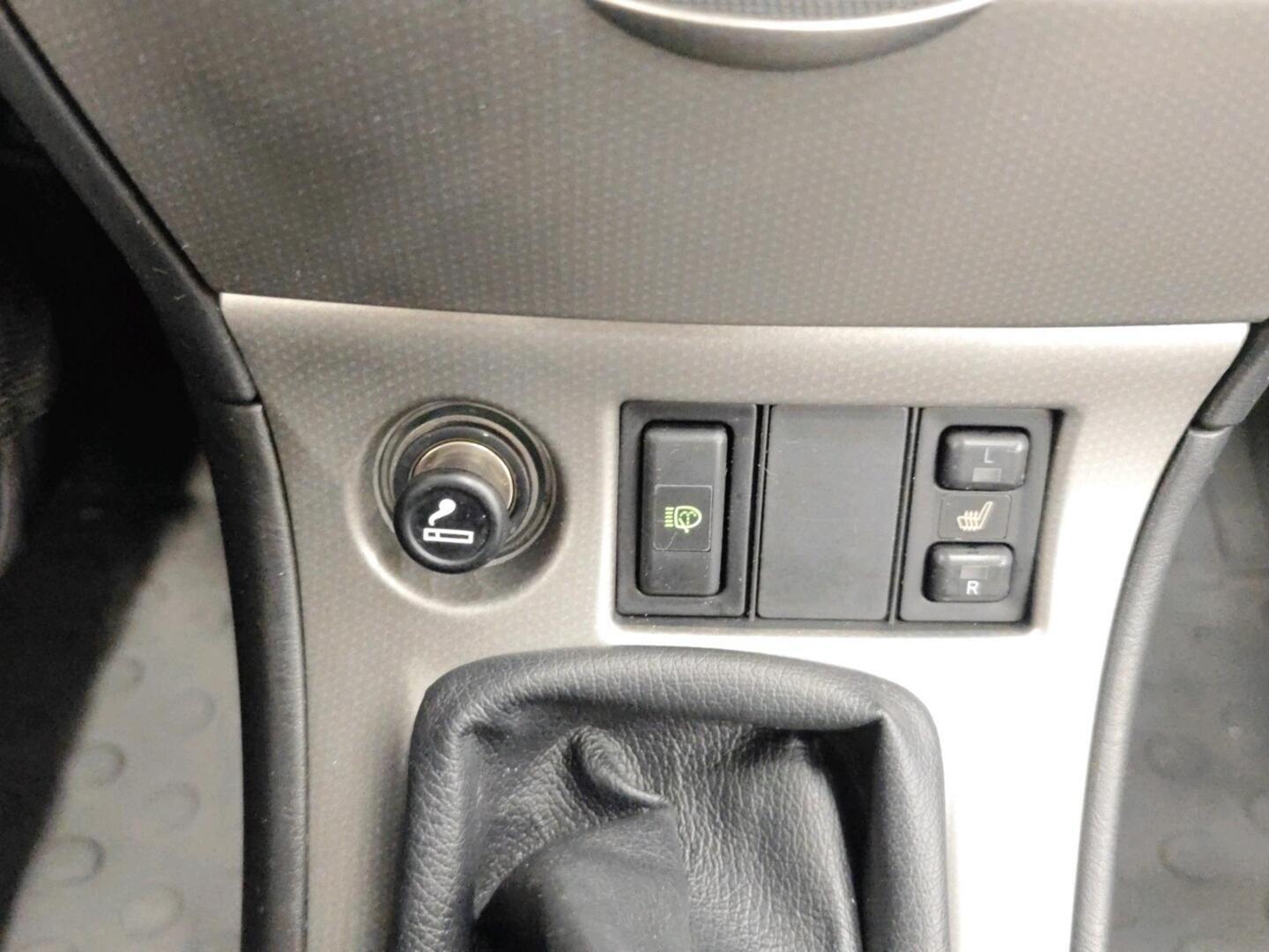 TOYOTA Corolla 2005