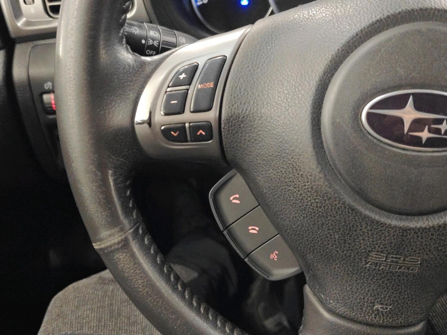 SUBARU Forester 2012