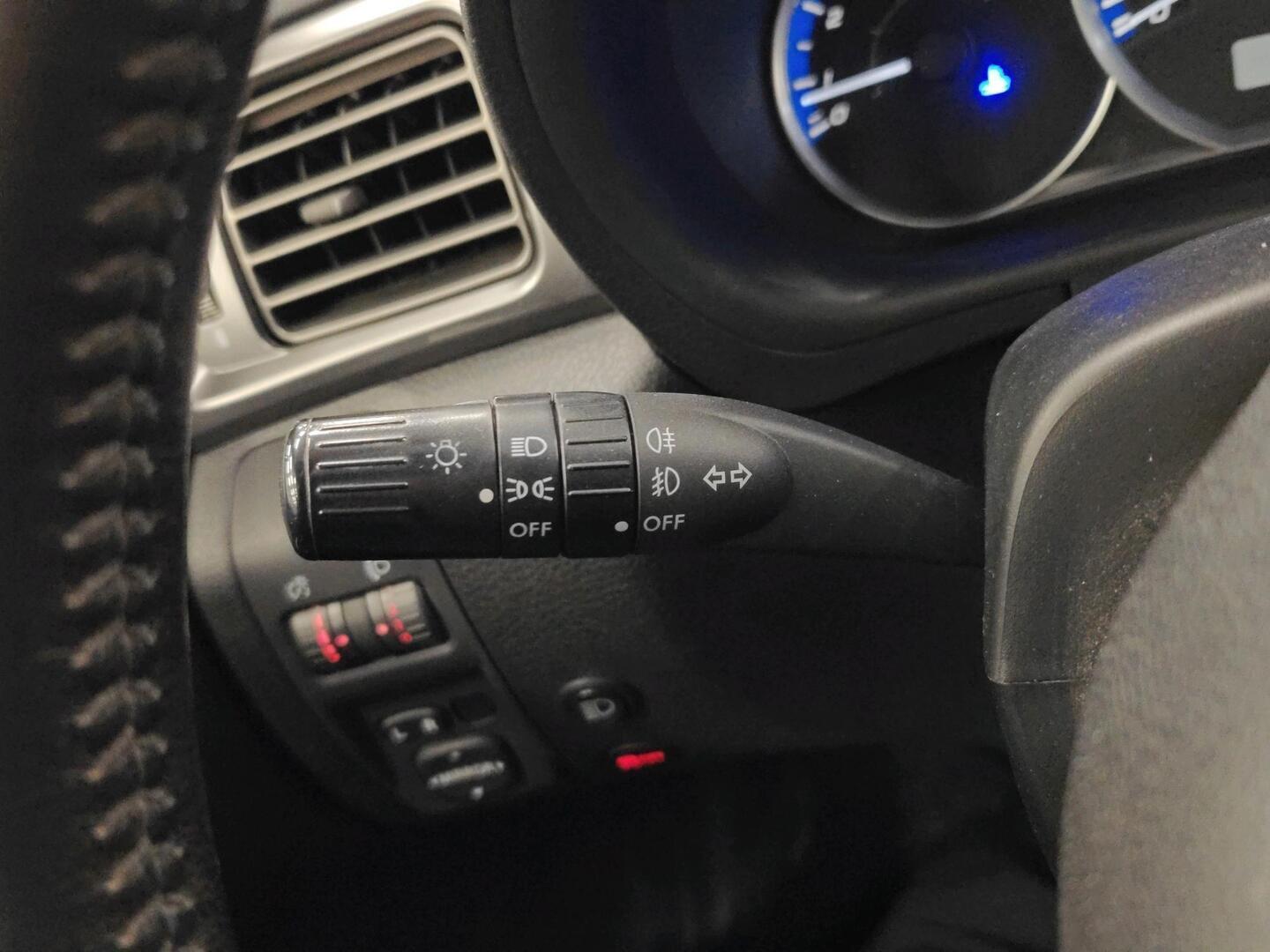 SUBARU Forester 2012