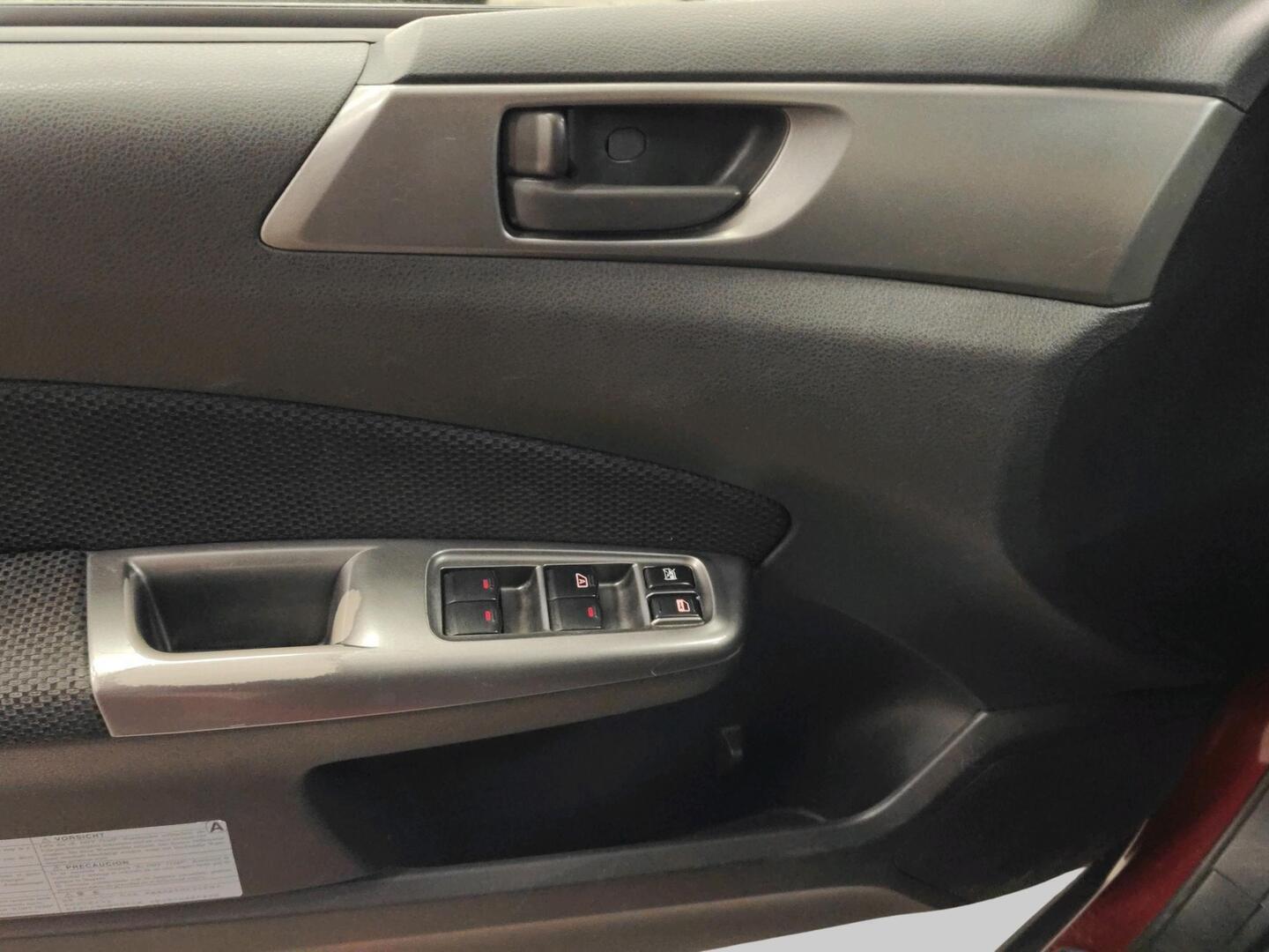 SUBARU Forester 2012