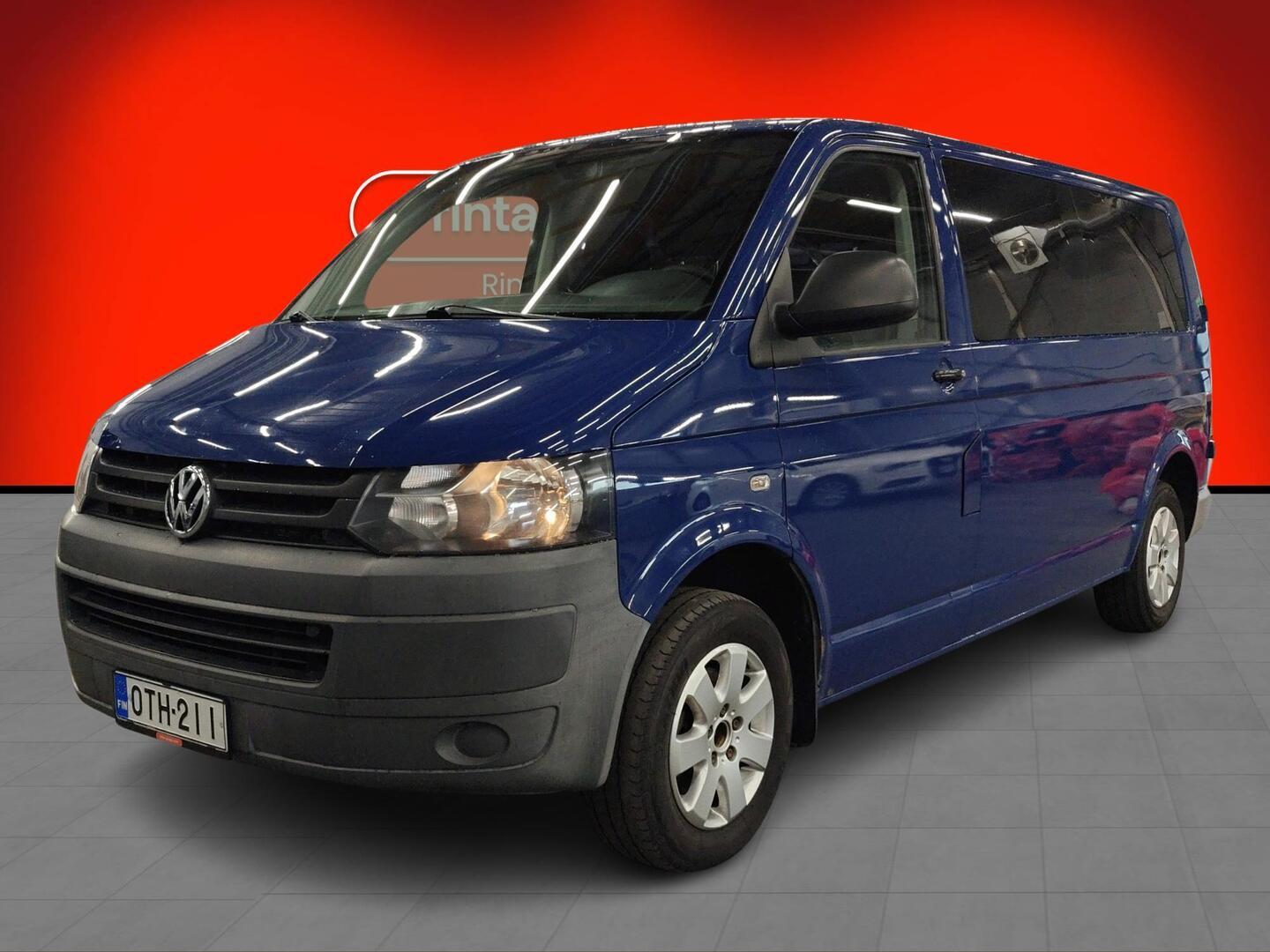 VOLKSWAGEN Caravelle 2012