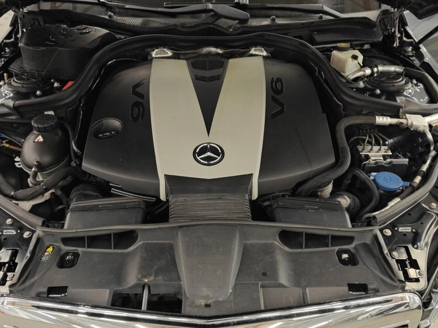 MERCEDES-BENZ E 2010