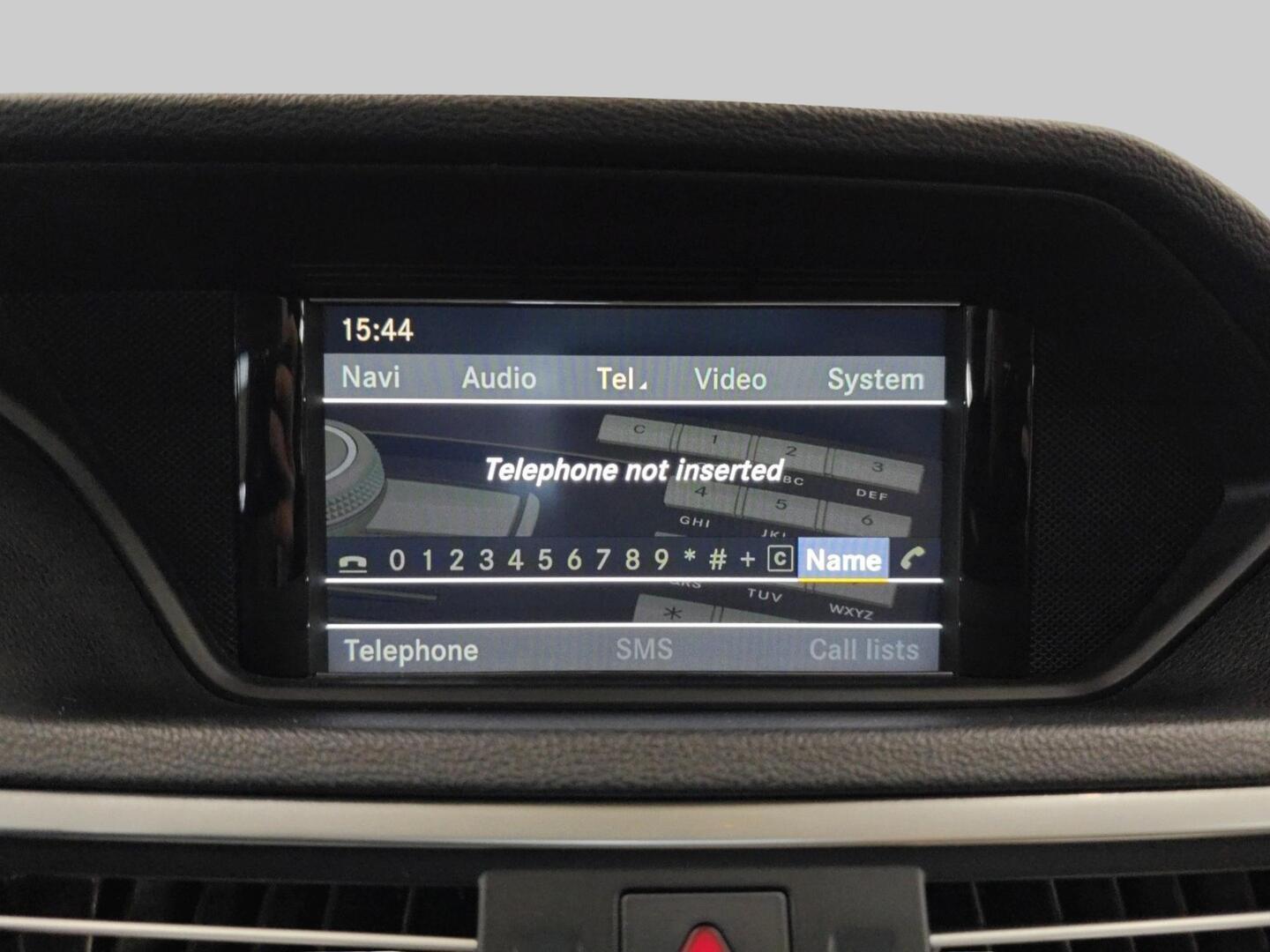 MERCEDES-BENZ E 2010