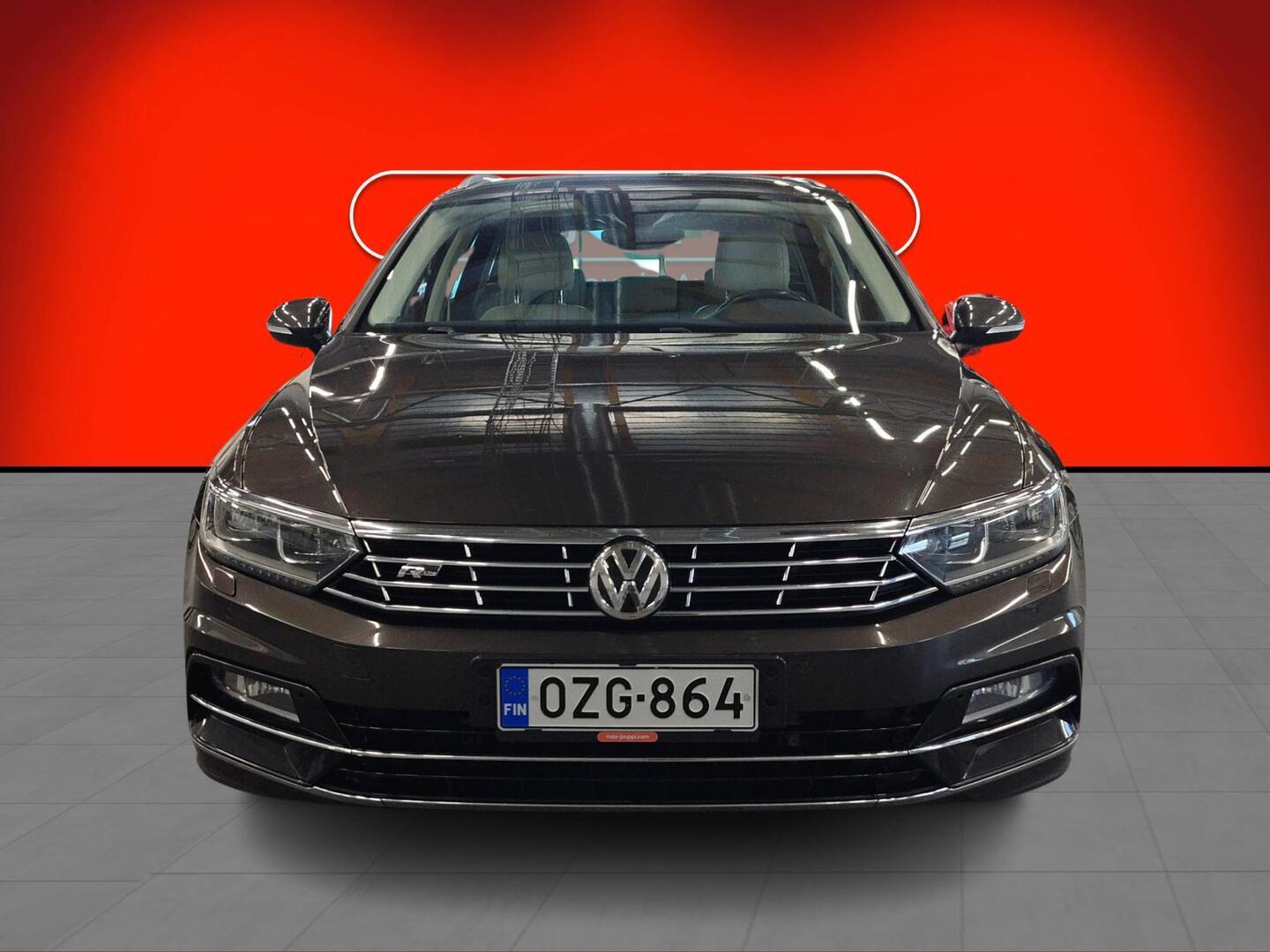 VOLKSWAGEN Passat 2018