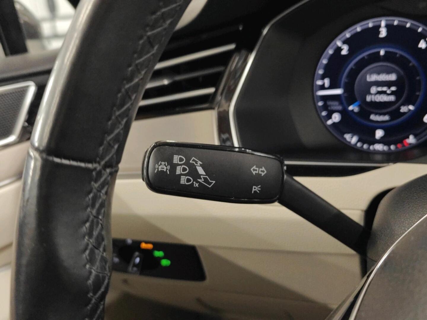 VOLKSWAGEN Passat 2018