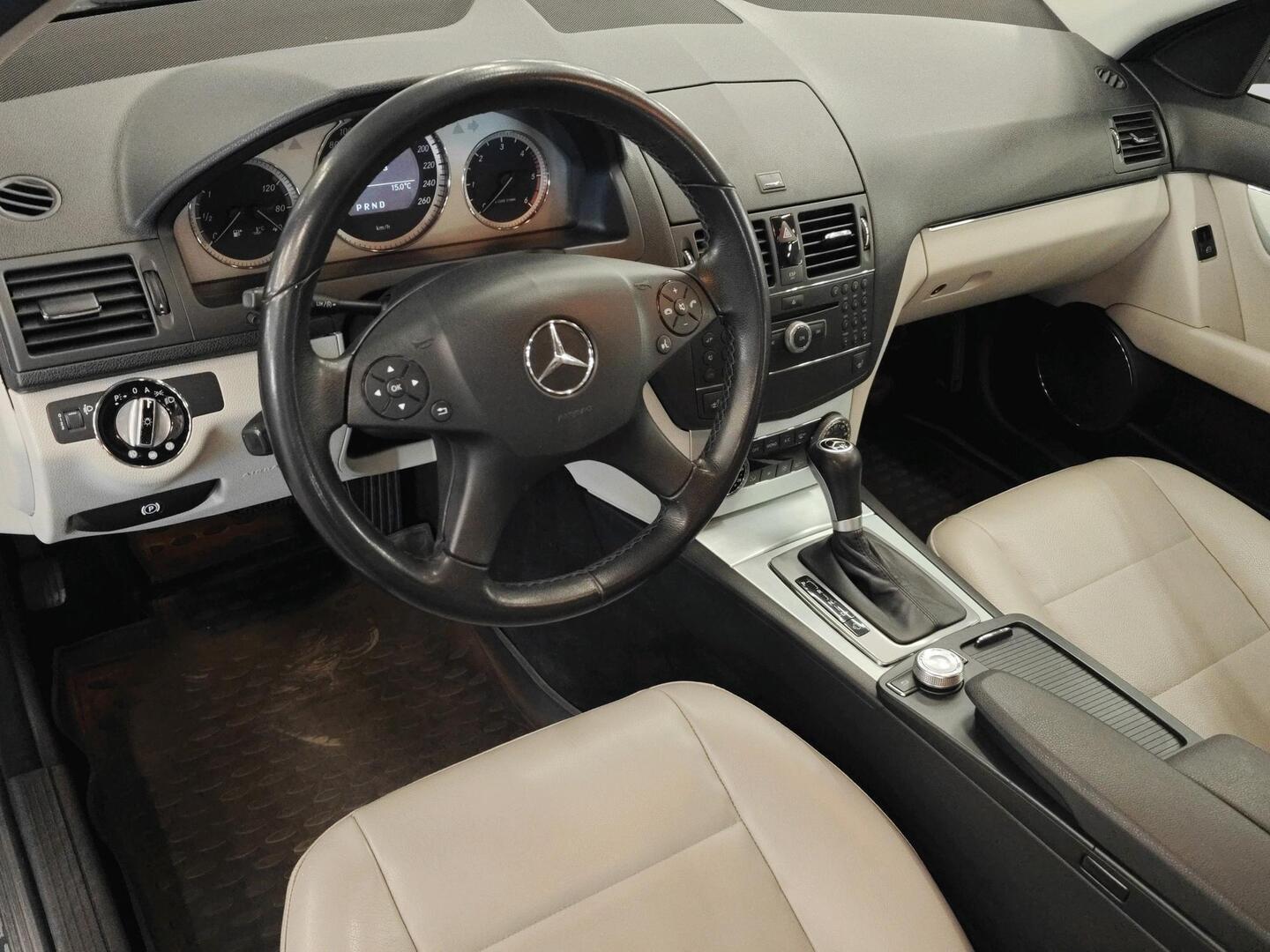 MERCEDES-BENZ C 2008