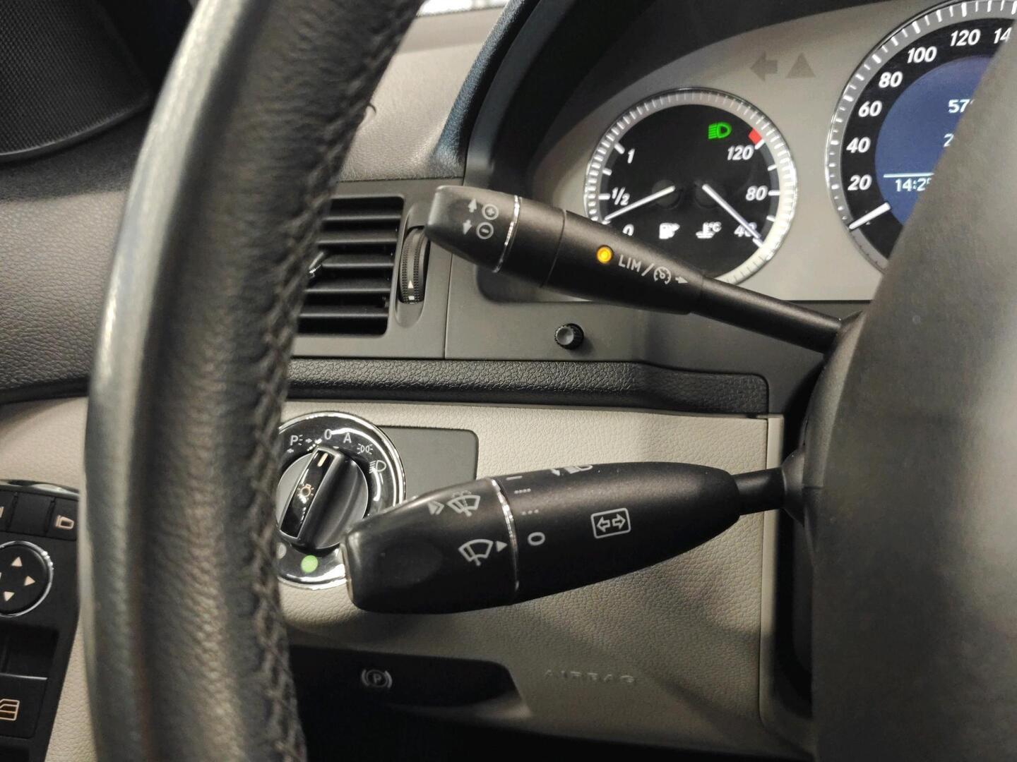 MERCEDES-BENZ C 2008