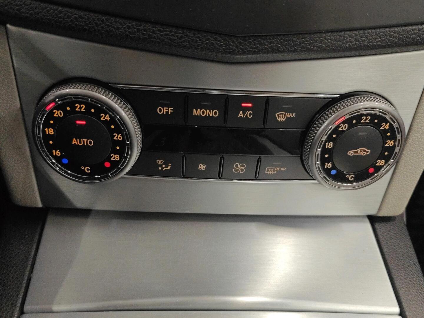 MERCEDES-BENZ C 2008