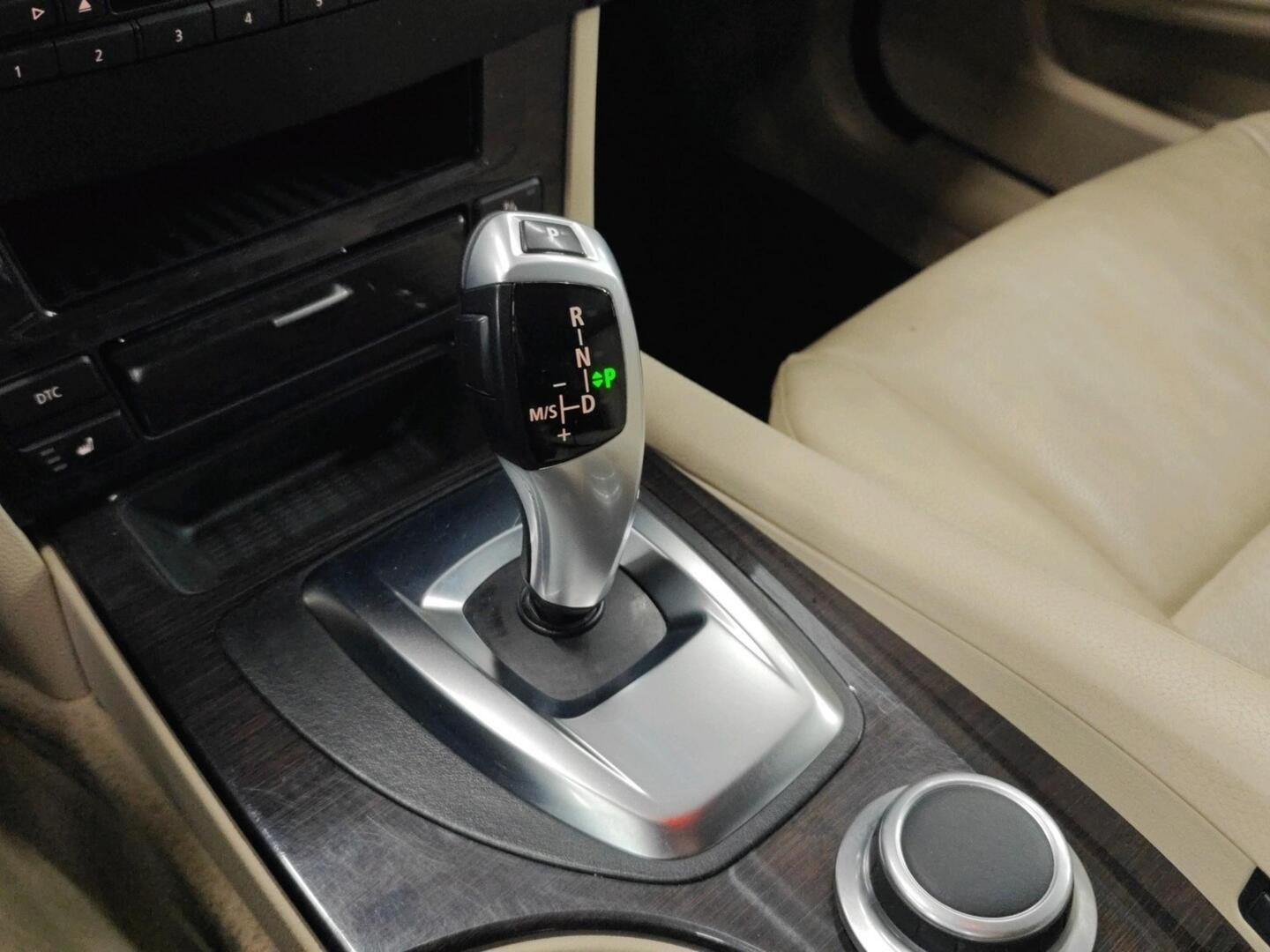 BMW 520 2009