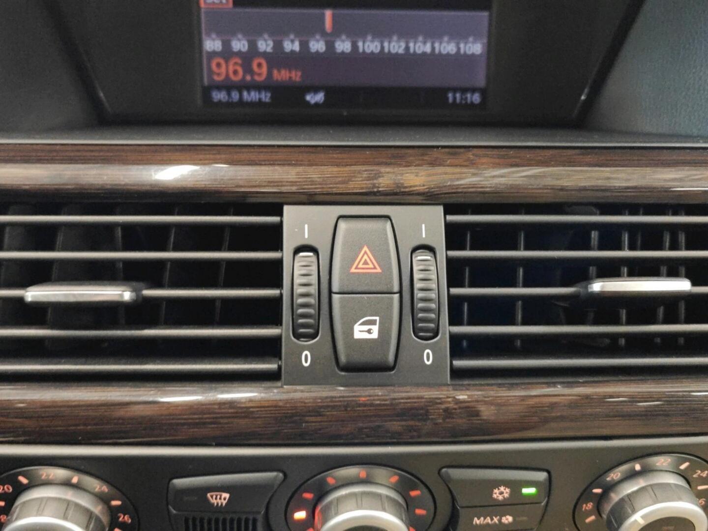 BMW 520 2009