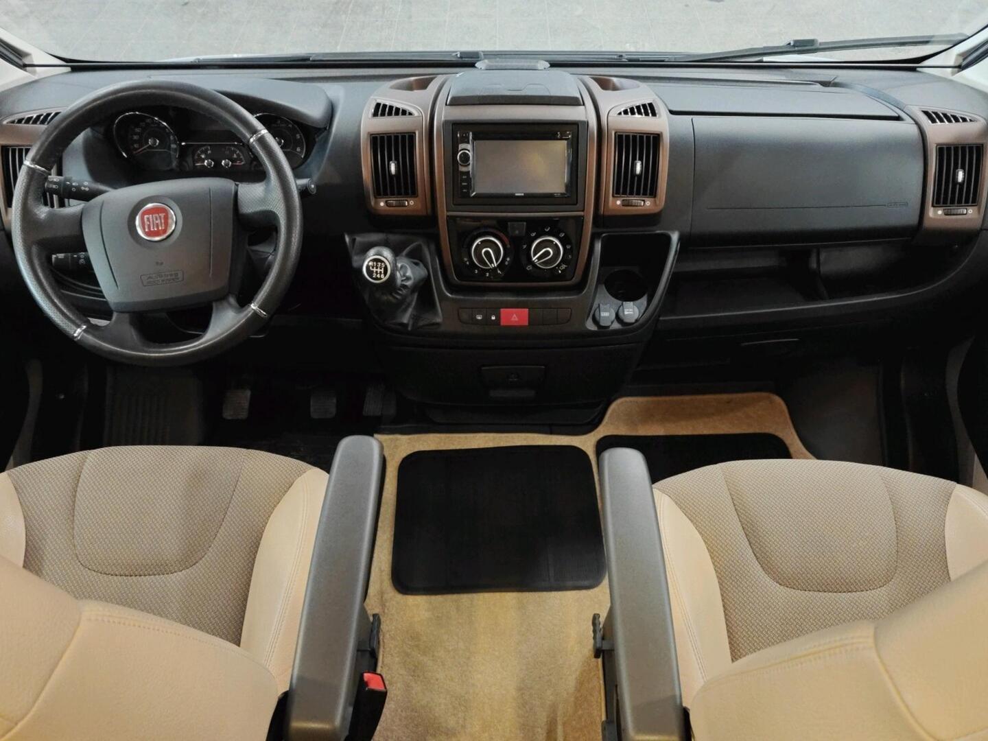ADRIA Matrix M 670 SC 2017