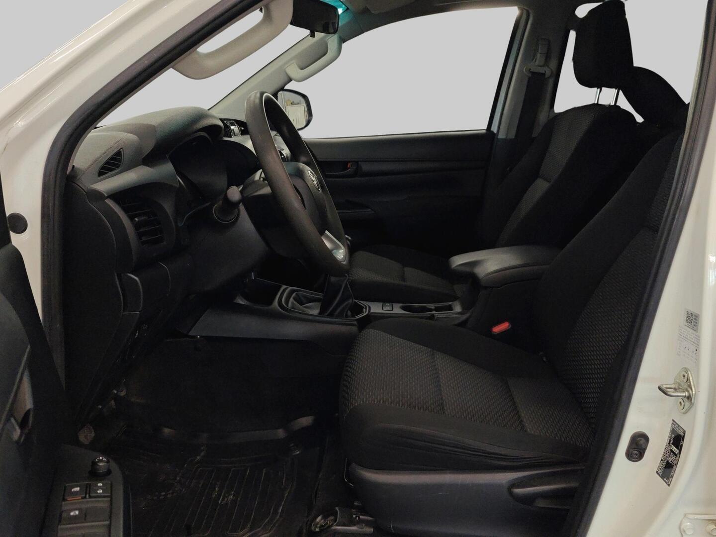 TOYOTA Hilux 2021