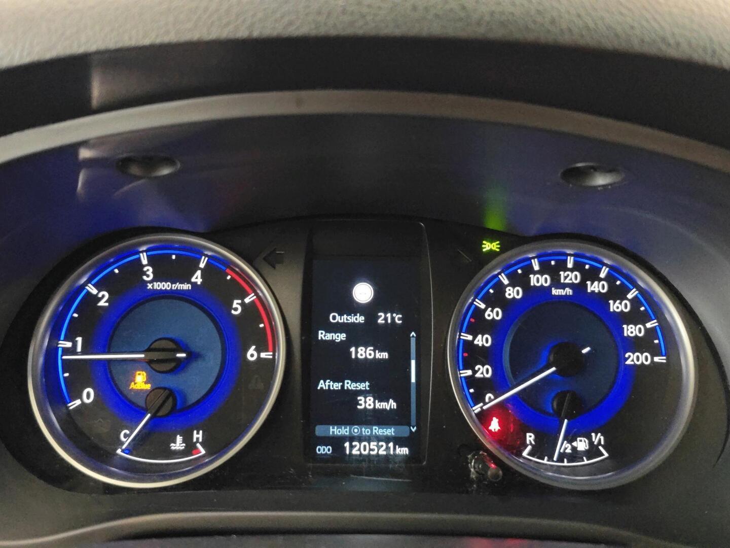 TOYOTA Hilux 2021