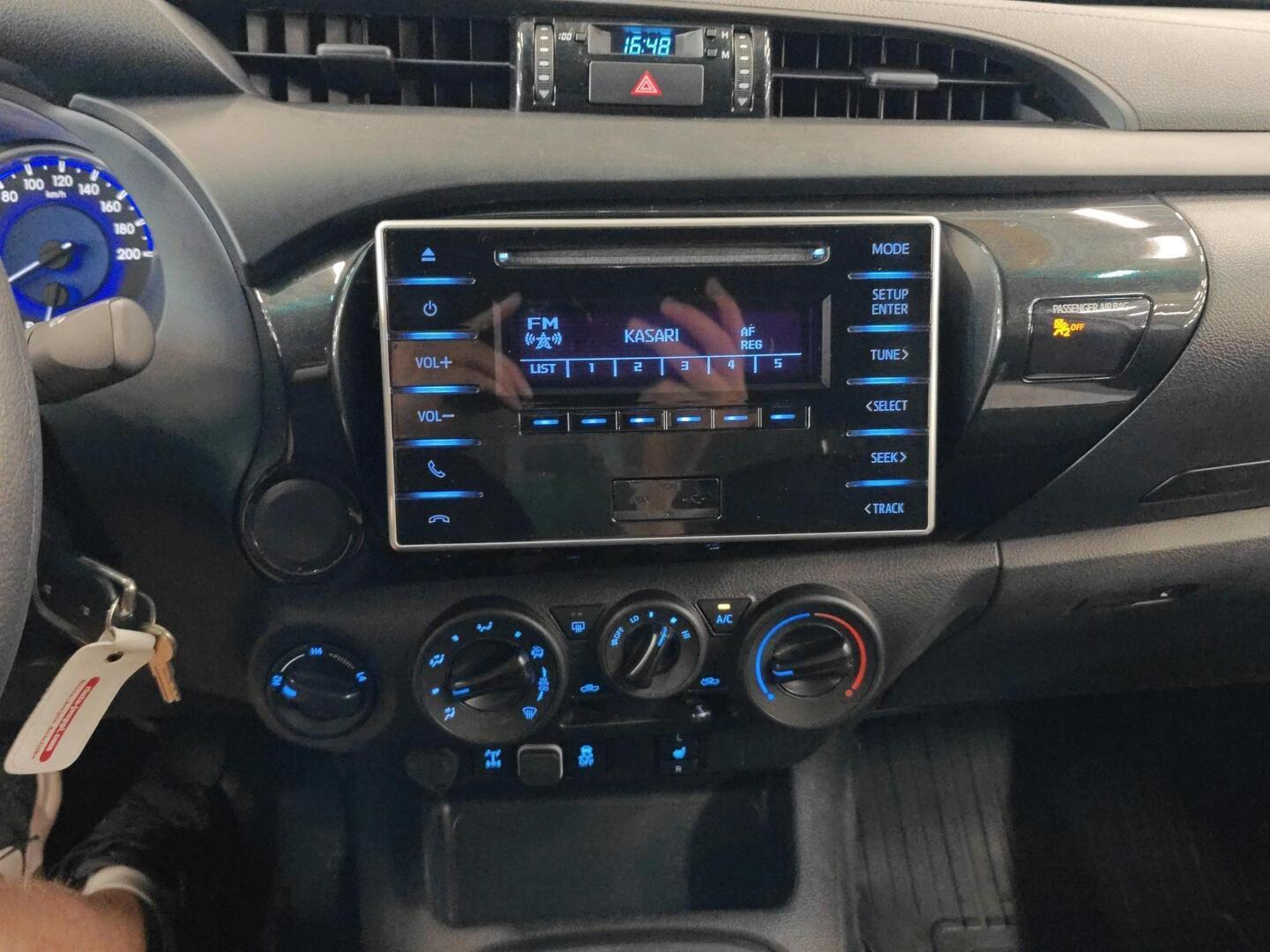 TOYOTA Hilux 2021