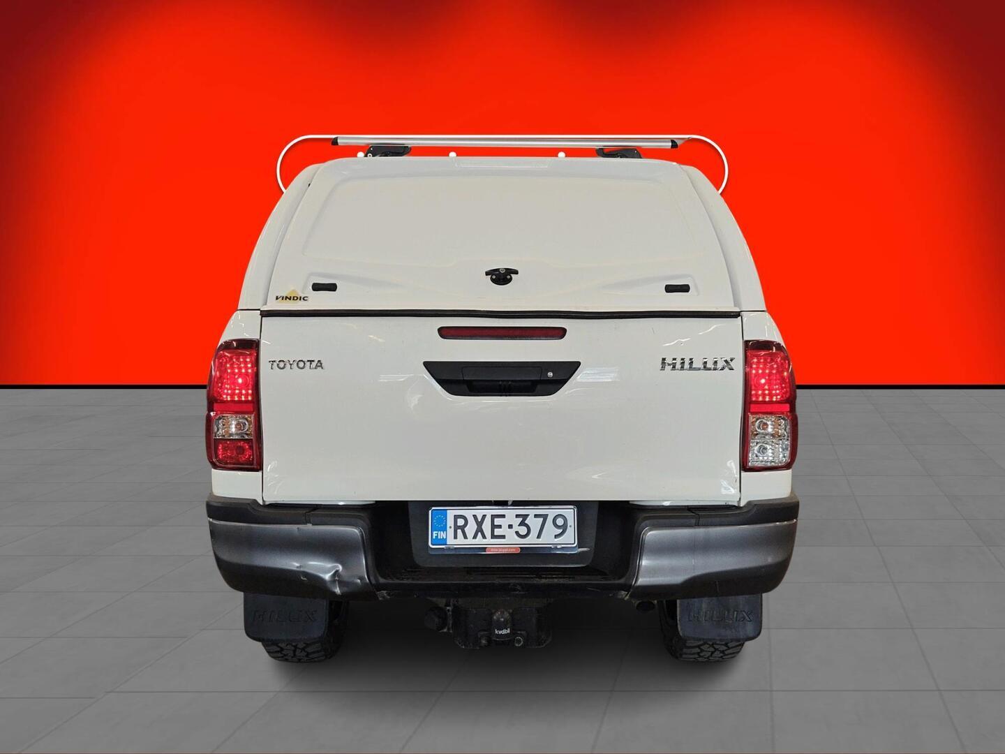 TOYOTA Hilux 2021