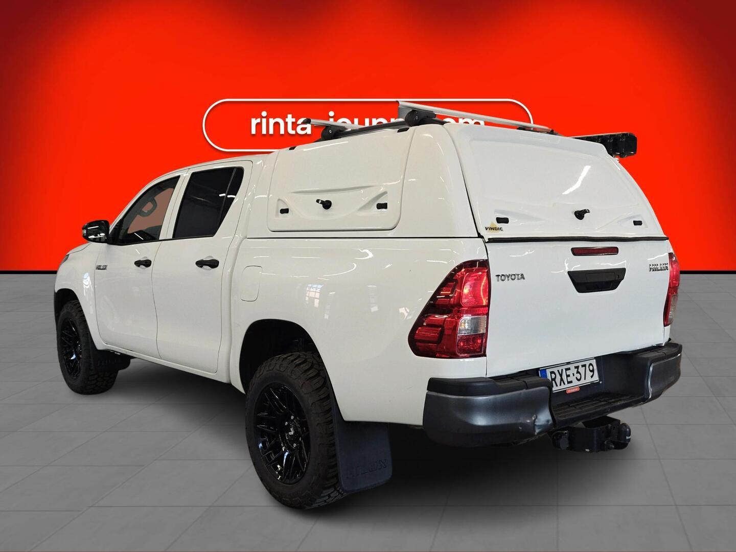 TOYOTA Hilux 2021