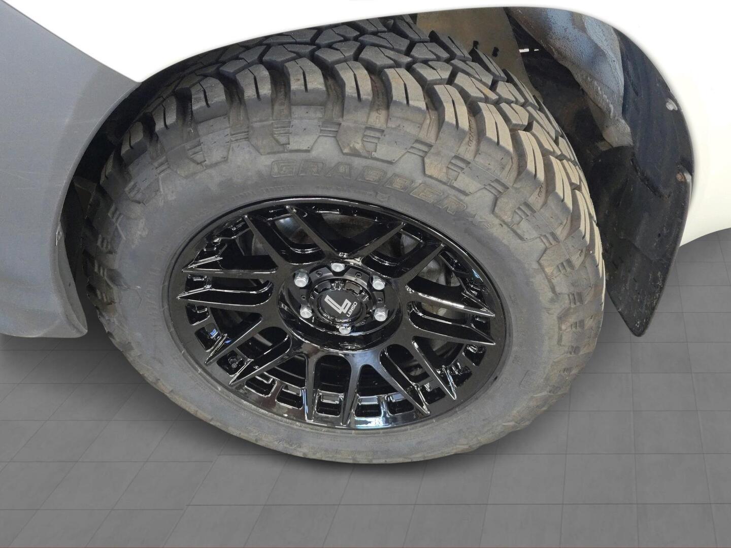 TOYOTA Hilux 2021