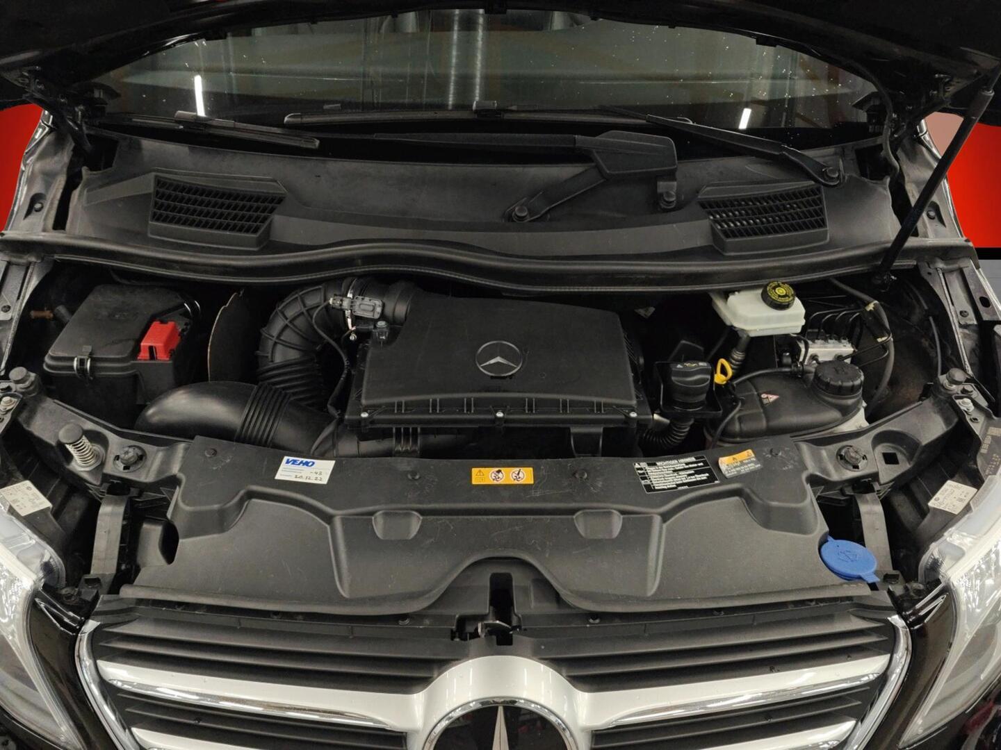 MERCEDES-BENZ V 2018